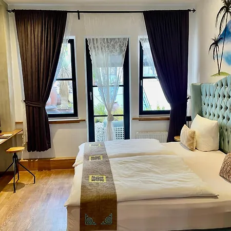 36 Pho Co & Weimar (Thuringia)