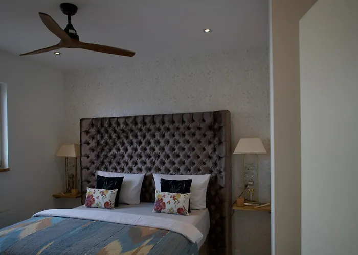 36 Pho Co & Weimar (Thuringia)