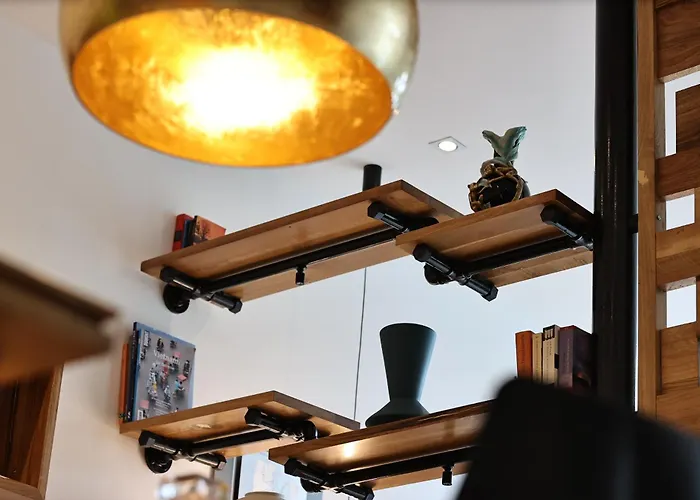 36 Pho Co & Pensión 4*