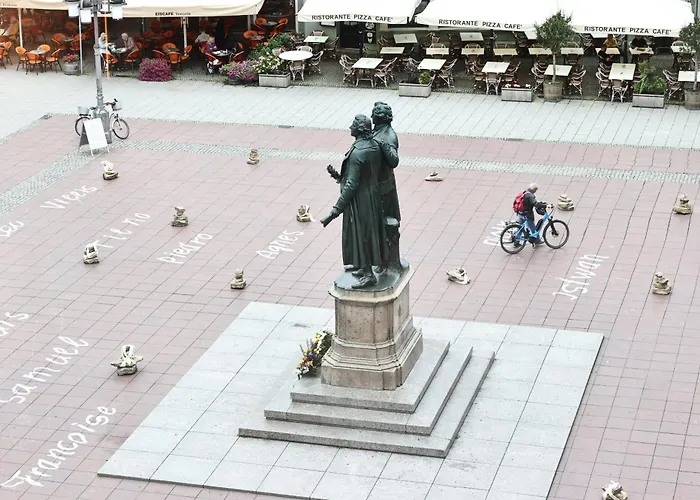 36 Pho Co & Konukevi 4*