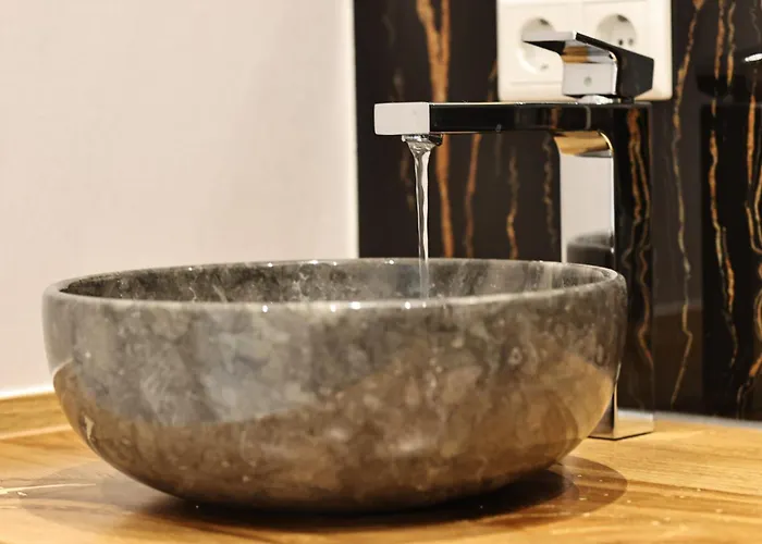 36 Pho Co & Pensión Weimar (Thuringia)