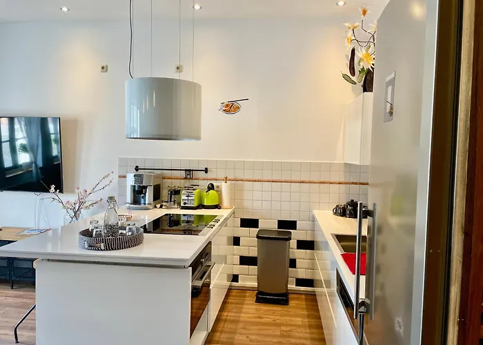 36 Pho Co & Pensión 4*