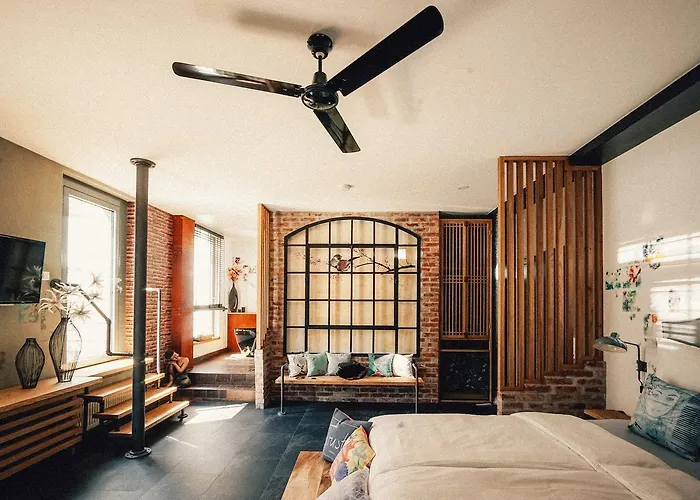 36 Pho Co & Weimar (Thuringia)