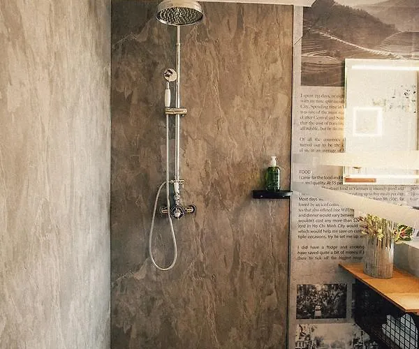 36 Pho Co & Pensión