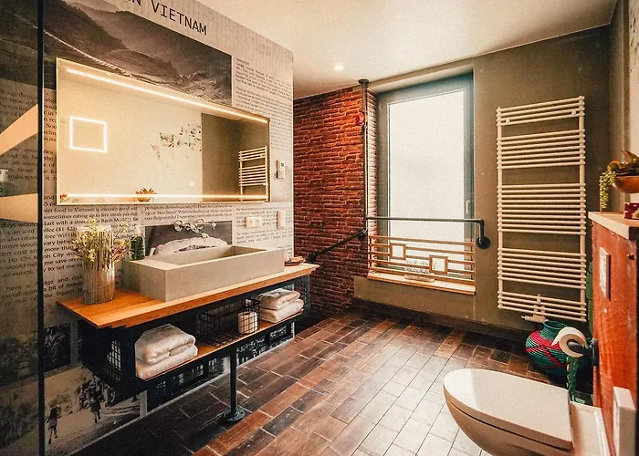 36 Pho Co & Konukevi 4*